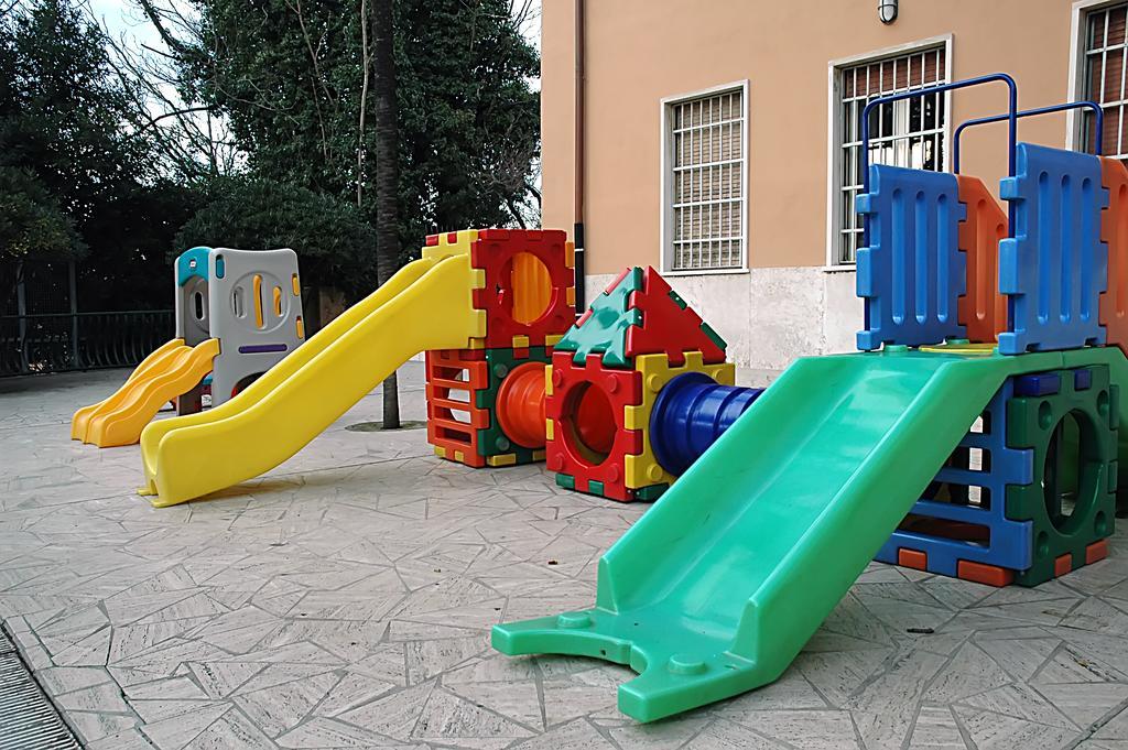 Готель Casa Religiosa Per Ferie Ancelle Del Santuario Рим Екстер'єр фото